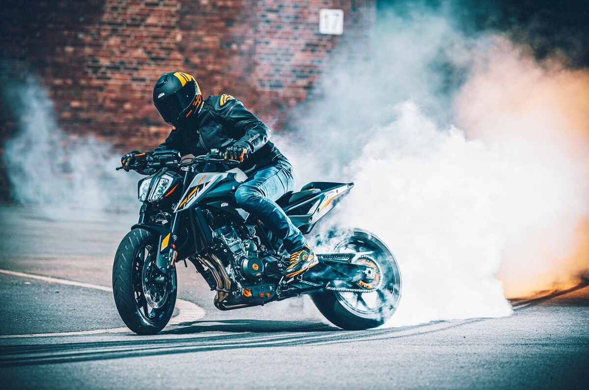 2023 KTM 790 Duke unveiled.